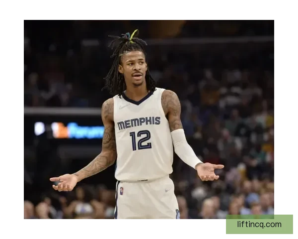 伊西·帕拉松缺席瓦伦西亚战引发争议